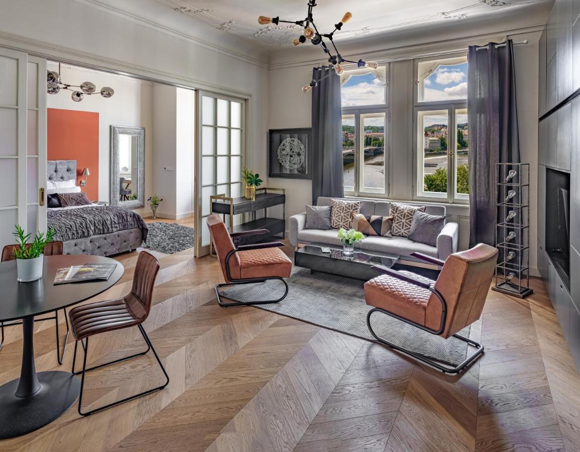 Mn6 Luxury Suites By Adrez Prag Dış mekan fotoğraf