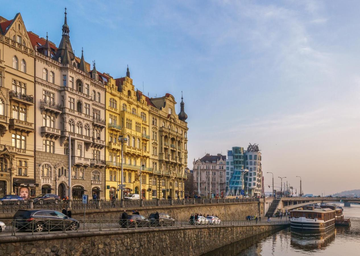 Mn6 Luxury Suites By Adrez Prag Dış mekan fotoğraf