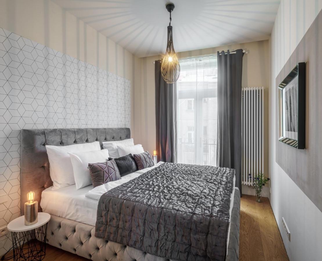 Mn6 Luxury Suites By Adrez Prag Dış mekan fotoğraf
