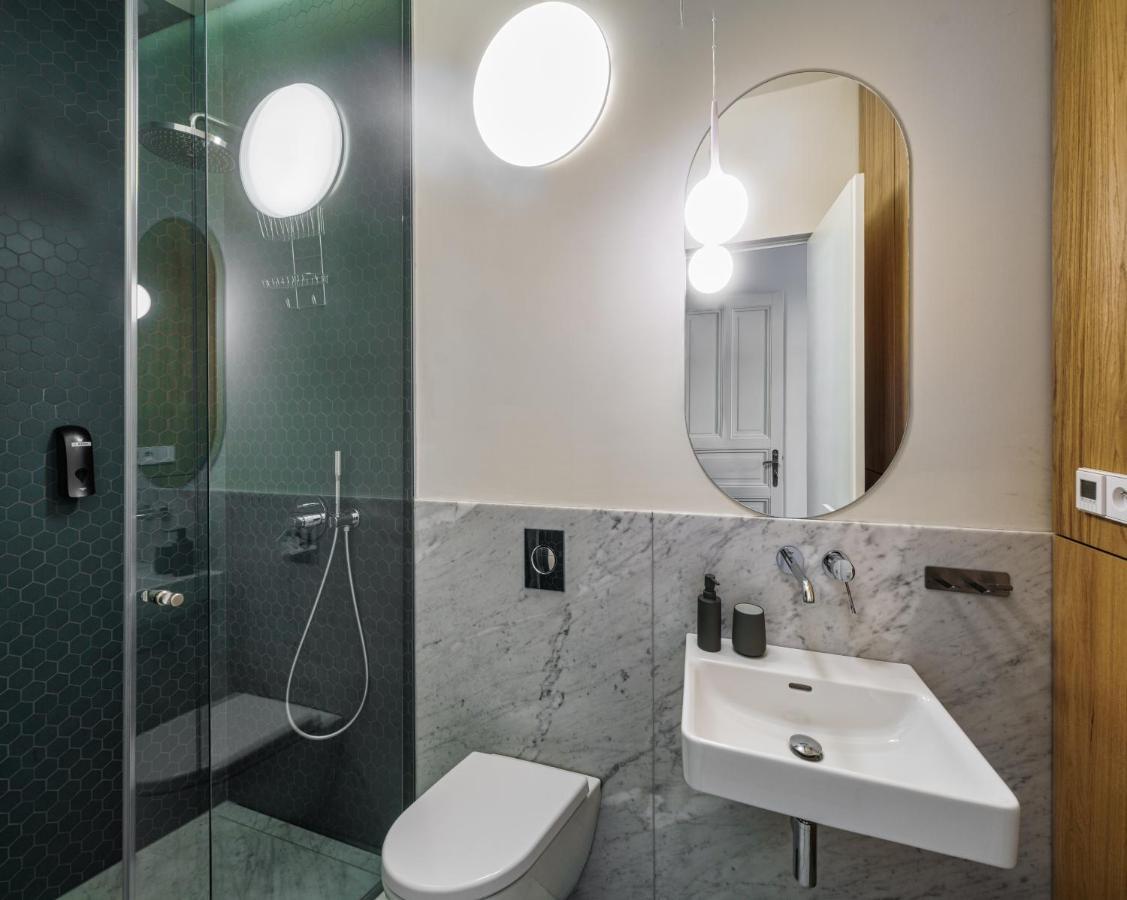 Mn6 Luxury Suites By Adrez Prag Dış mekan fotoğraf