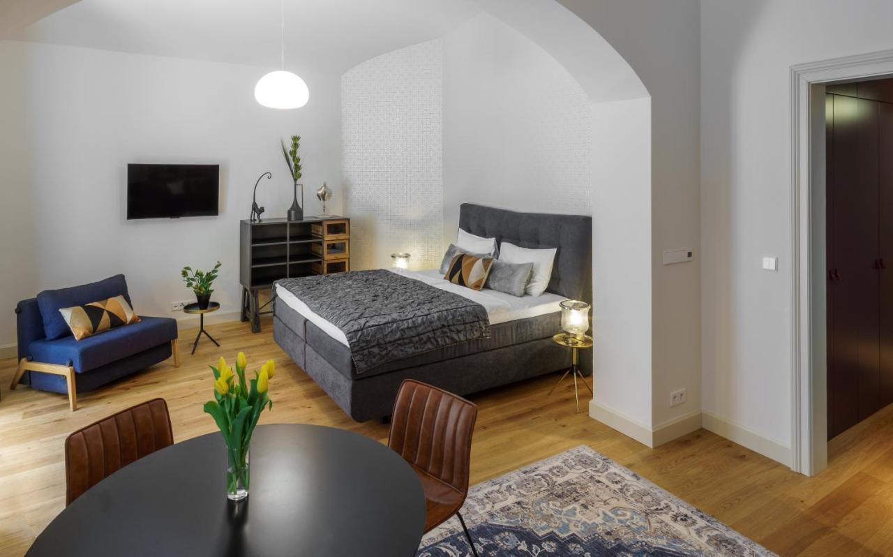 Mn6 Luxury Suites By Adrez Prag Dış mekan fotoğraf