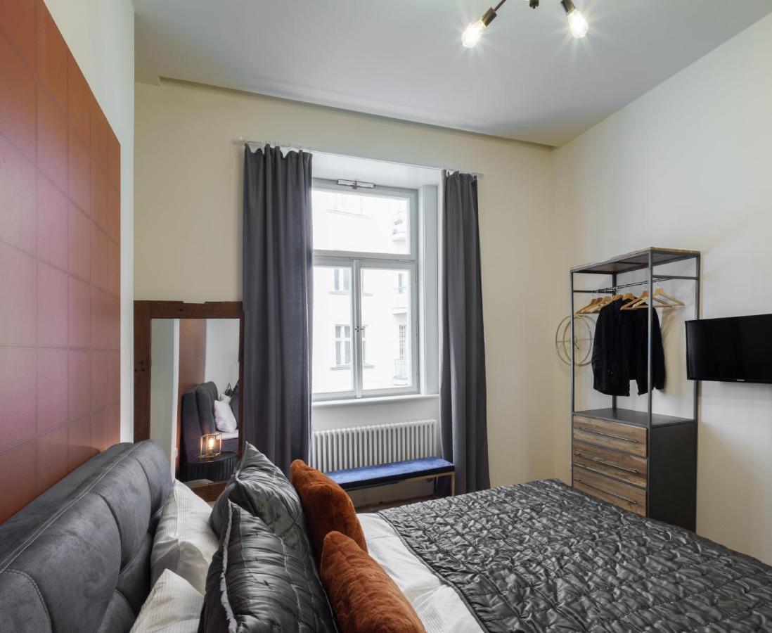Mn6 Luxury Suites By Adrez Prag Dış mekan fotoğraf
